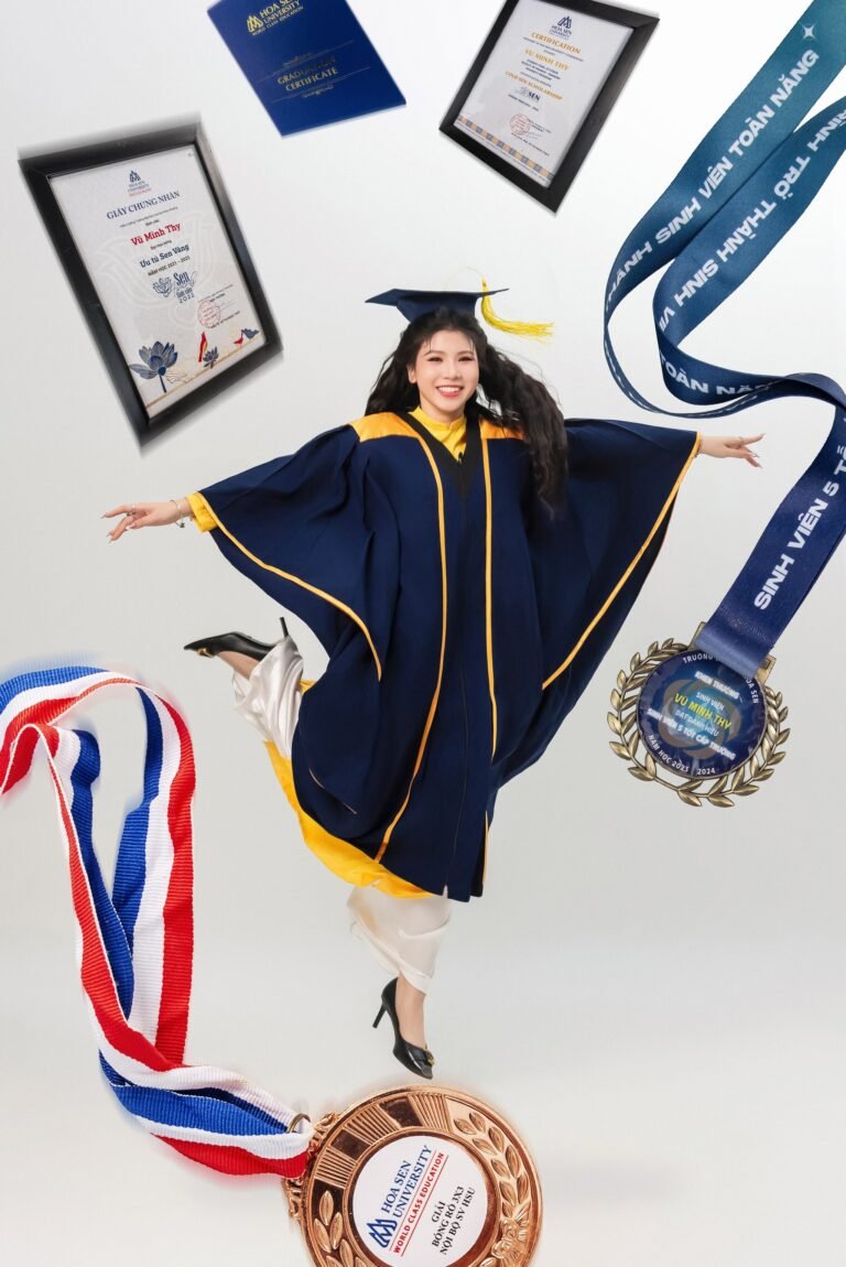 Minh Thy-Tốt nghiệp - Koi Nguyen Photography Studio