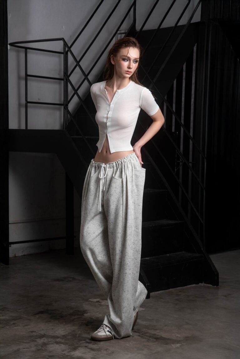 HOLYTEE - Koi Nguyen Photography Studio